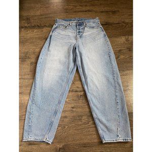 EUC Womens Old Navy Balloon extra high rise jeans size 10